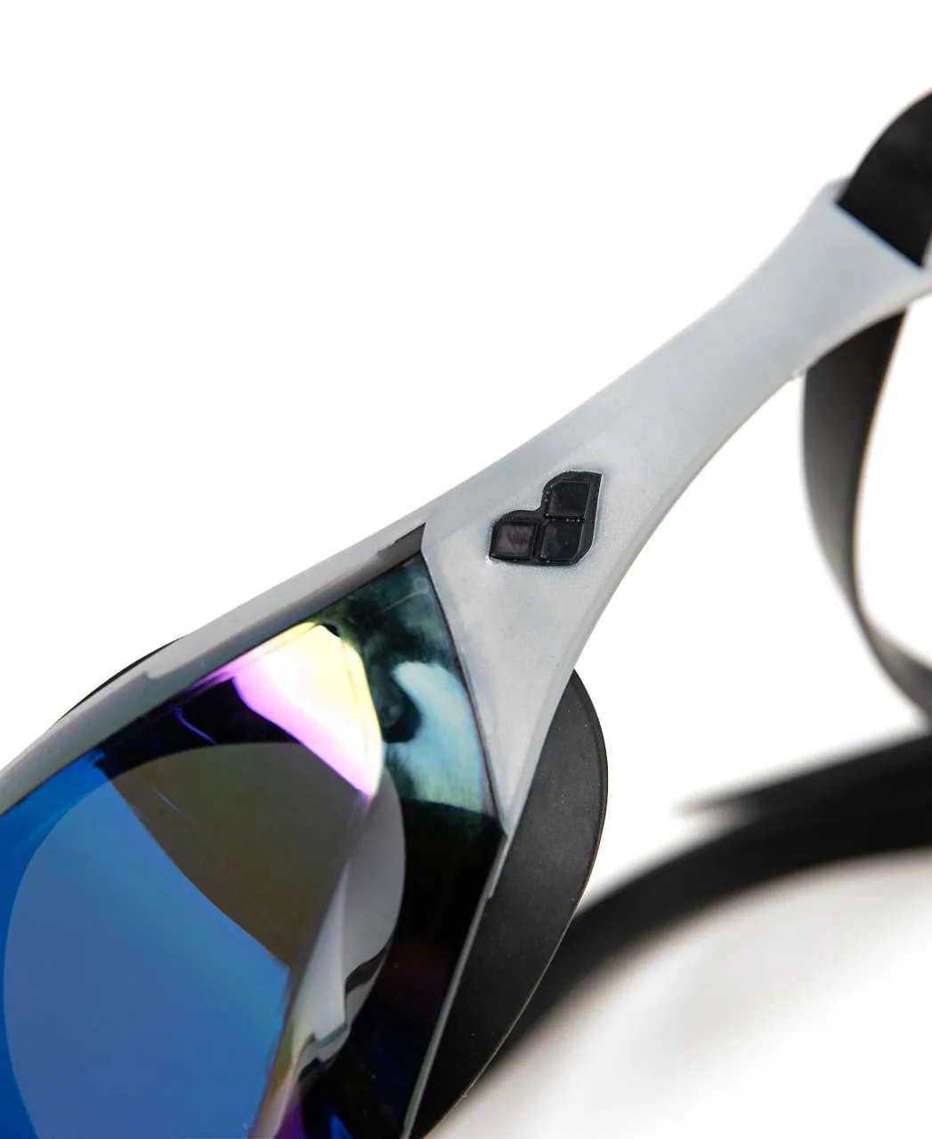 Arena Cobra Edge Swipe Mirror Swimming Goggles