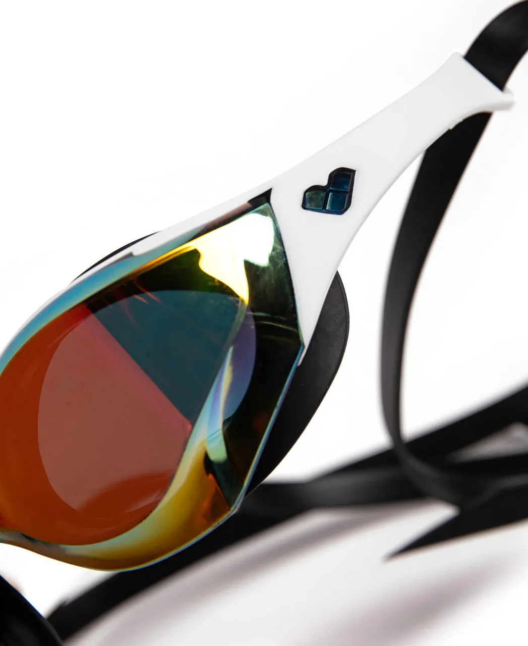 Arena Cobra Edge Swipe Mirror Swimming Goggles